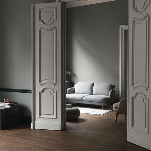 Lune™ Jh200 2-Seater Sofa / Oak Feet